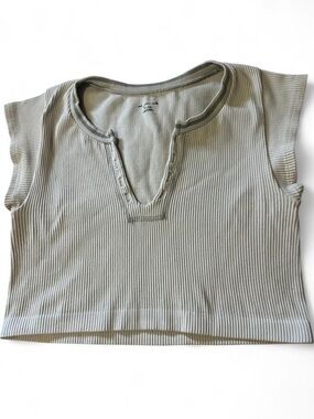 Urban outfitters crop top